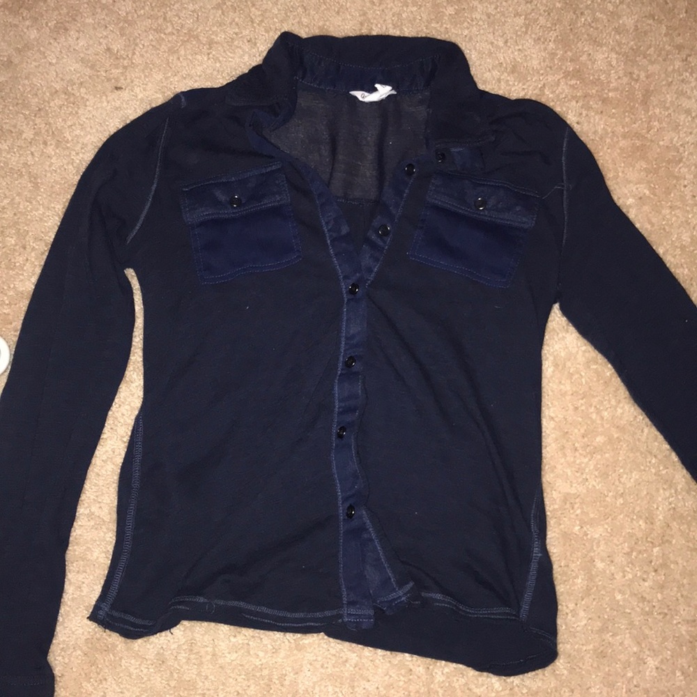 Very flattering button up!